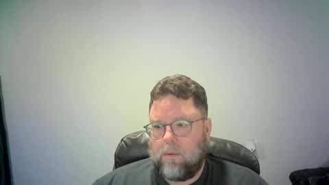 Mr. Happy online show from November 17, 6:05 am