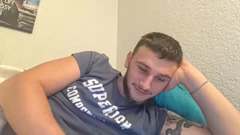 Brokebutcute online show from November 4, 8:54 pm