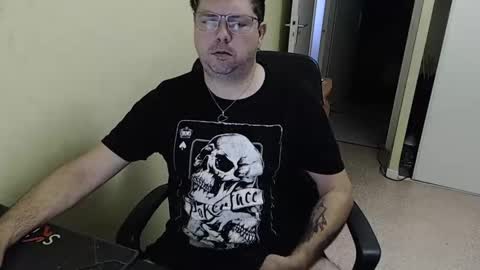 Snapshot of mistercoeur1 chatting on December 3, 8:55 am mistercoeur online show from December 3, 8:55 am