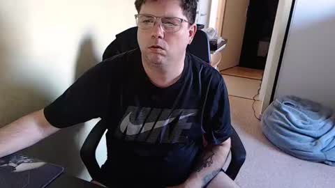 Snapshot of mistercoeur1 chatting on February 14, 4:31 pm mistercoeur online show from February 14, 4:31 pm