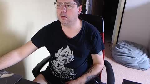 Snapshot of mistercoeur1 chatting on February 19, 7:50 am mistercoeur online show from February 19, 7:50 am