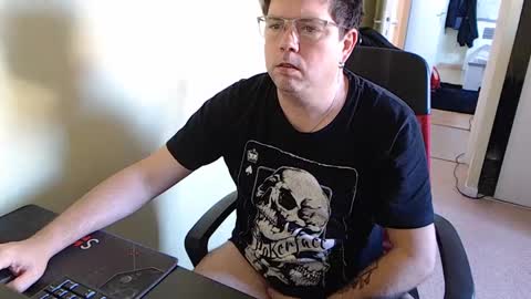 Snapshot of mistercoeur1 chatting on December 31, 1:30 pm mistercoeur online show from December 31, 1:30 pm