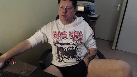 Snapshot of mistercoeur1 chatting on February 9, 9:26 am mistercoeur online show from February 9, 9:26 am