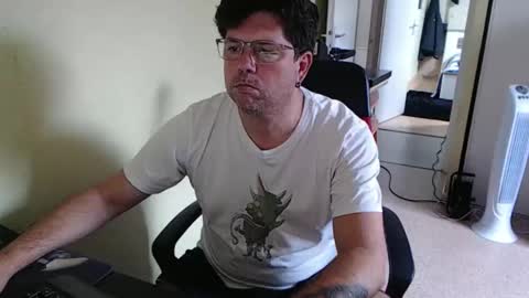 Snapshot of mistercoeur1 chatting on September 13, 7:33 am mistercoeur online show from September 13, 7:33 am