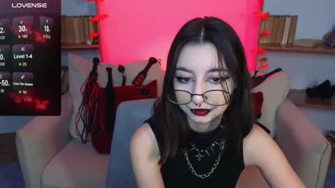 Marcelline online show from October 10, 9:59 am