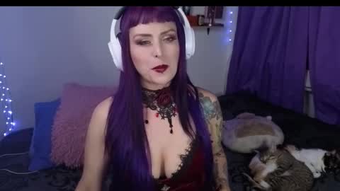 Snapshot of mistress_ditta2 chatting on October 29, 3:08 am       online show from October 29, 3:08 am