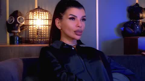 Elenia online show from November 28, 3:41 pm