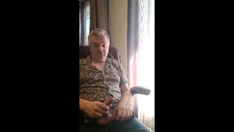 MichOxxford online show from April 2, 4:20 am