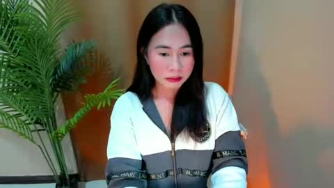 Snapshot of mitsuri_yuki chatting on October 7, 10:55 am Mitsu online show from October 7, 10:55 am