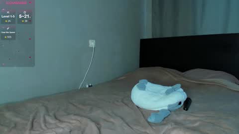 Mia 3 online show from December 29, 7:39 am