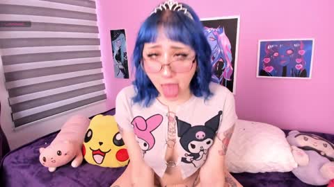 Snapshot of miwaviolet chatting on February 6, 10:00 pm  Miwa Violet  online show from February 6, 10:00 pm
