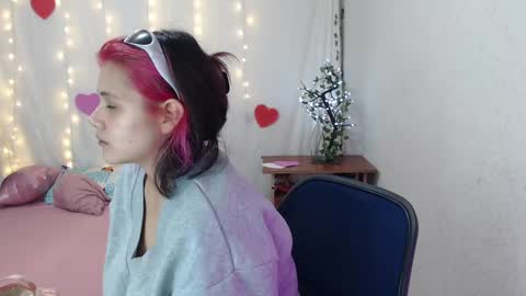 mixie_cute online show from February 23, 3:08 pm