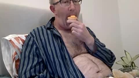 mjm19742025 online show from April 14, 7:28 pm