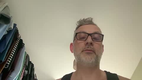 mklondon78 online show from May 5, 4:24 pm