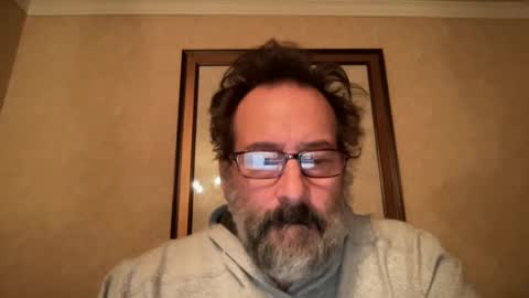 Snapshot of mmancini13 chatting on January 1, 12:33 pm mmancini13 online show from January 1, 12:33 pm