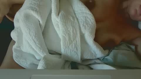 mmmmyesplease1 online show from October 20, 1:27 pm