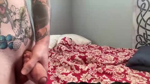 MNTuiLa online show from October 13, 1:35 pm