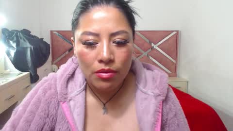 Catalina online show from November 30, 6:20 am