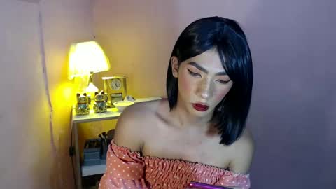 Mocha Locca  online show from January 22, 10:05 pm