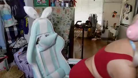 The Mochi Rainbow Variety Show online show from December 29, 7:43 pm