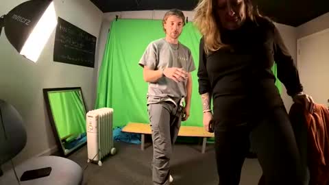 modelbehavior online show from February 1, 8:06 pm