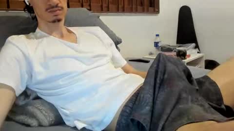 DigBreed online show from April 15, 12:52 pm