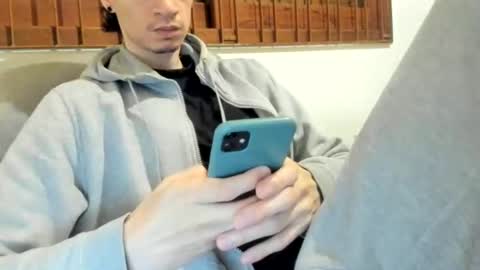 DigBreed online show from November 1, 7:18 am