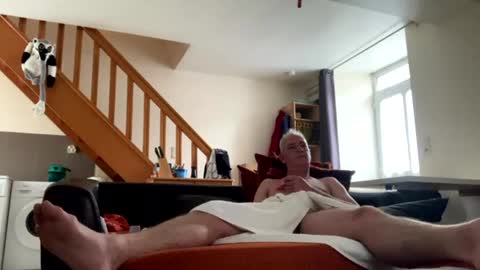moi10414 online show from June 15, 6:33 pm