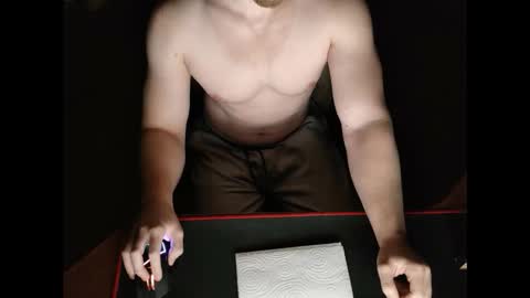 moisturizer777 online show from December 8, 2:14 am