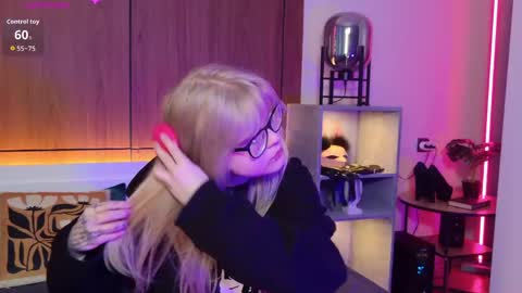 moliqin online show from April 19, 8:04 am