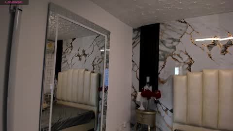 Hey Guys  Im Mollie online show from September 9, 12:05 pm