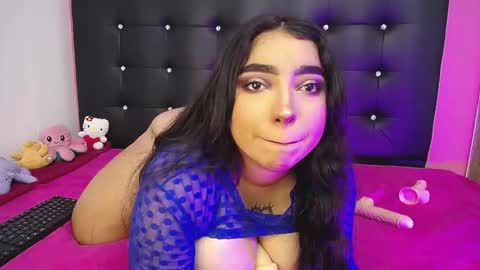 molly_curvyhot online show from February 3, 6:12 pm