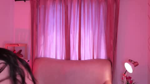   MOLLY   online show from December 15, 4:36 pm