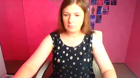 Molly online show from July 1, 11:52 am
