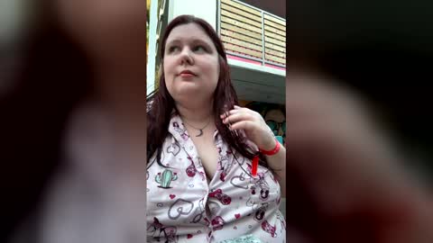 molly_moons online show from April 21, 1:42 am