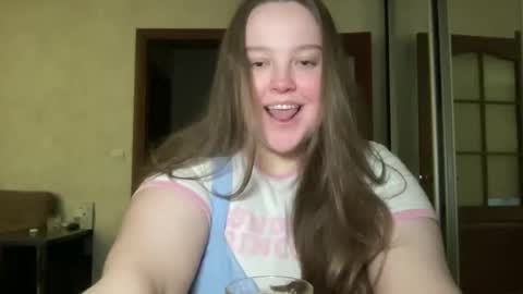 Alice online show from October 3, 4:04 pm