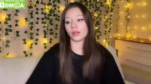 Molly online show from April 21, 11:17 am