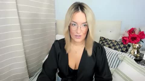 MollyCrazy online show from September 17, 5:55 am