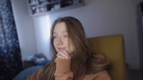 mollytucker online show from January 12, 10:45 am