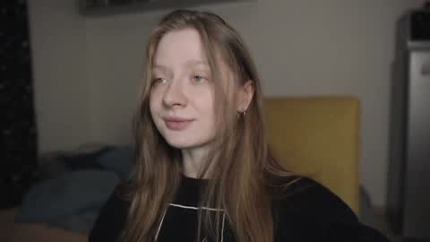 mollytucker online show from January 17, 12:52 pm