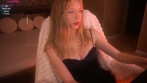 mollyymayy online show from July 19, 3:09 am