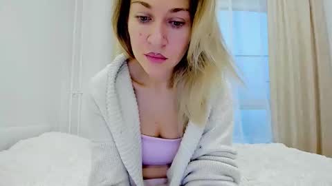 Mona online show from December 5, 5:50 am