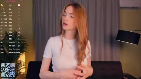 Snapshot of monabrickell chatting on September 28, 5:33 pm Mona online show from September 28, 5:33 pm
