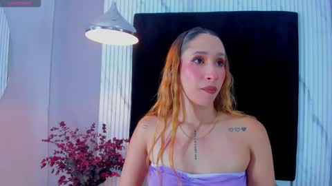 Snapshot of monik_fox_cr chatting on October 12, 12:03 am MONIK FOX online show from October 12, 12:03 am