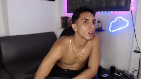 simon dice online show from March 6, 3:45 pm