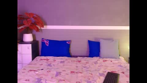 monlly online show from October 20, 12:43 pm