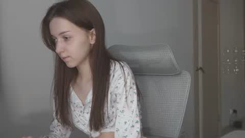 Mary online show from June 17, 11:37 am