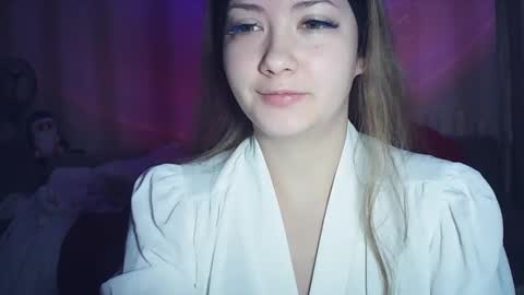 moodiemira online show from March 3, 10:06 pm