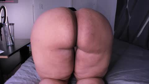 Luna  online show from September 16, 6:44 pm