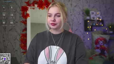 Emilia online show from October 14, 9:34 am